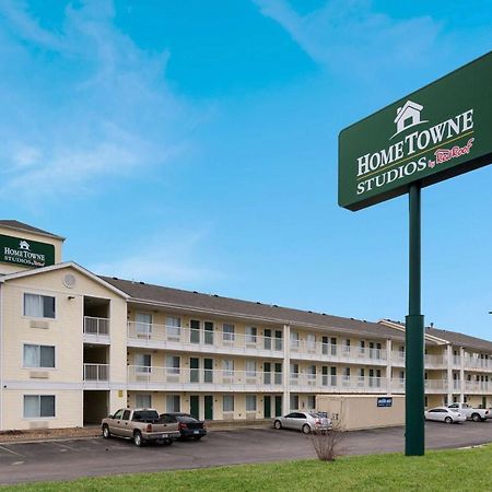 Hometowne Studios By Red Roof Kansas City - Worlds Of Fun Екстер'єр фото
